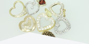 Emotionaler Goldschmuckverkauf: wie man sich trennt